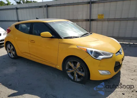 2016 Hyundai Veloster z USA, uszkodzony, nr VIN KMHTC6ADXGU265581